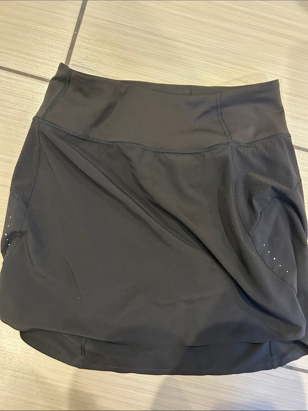 Athleta Black Run-With-It 16" Skort